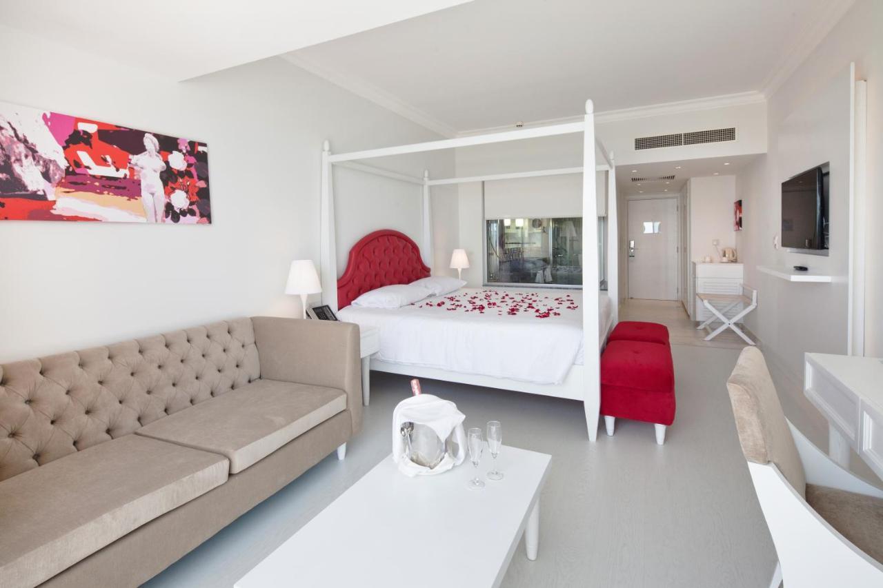 Olympic Lagoon Resort Paphos Exterior photo